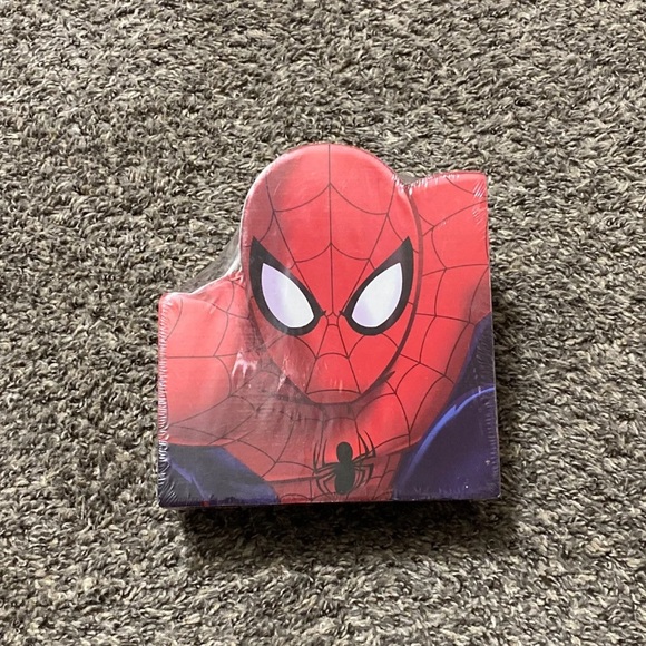 Spiderman valentines box & valentines cards - Picture 5 of 5